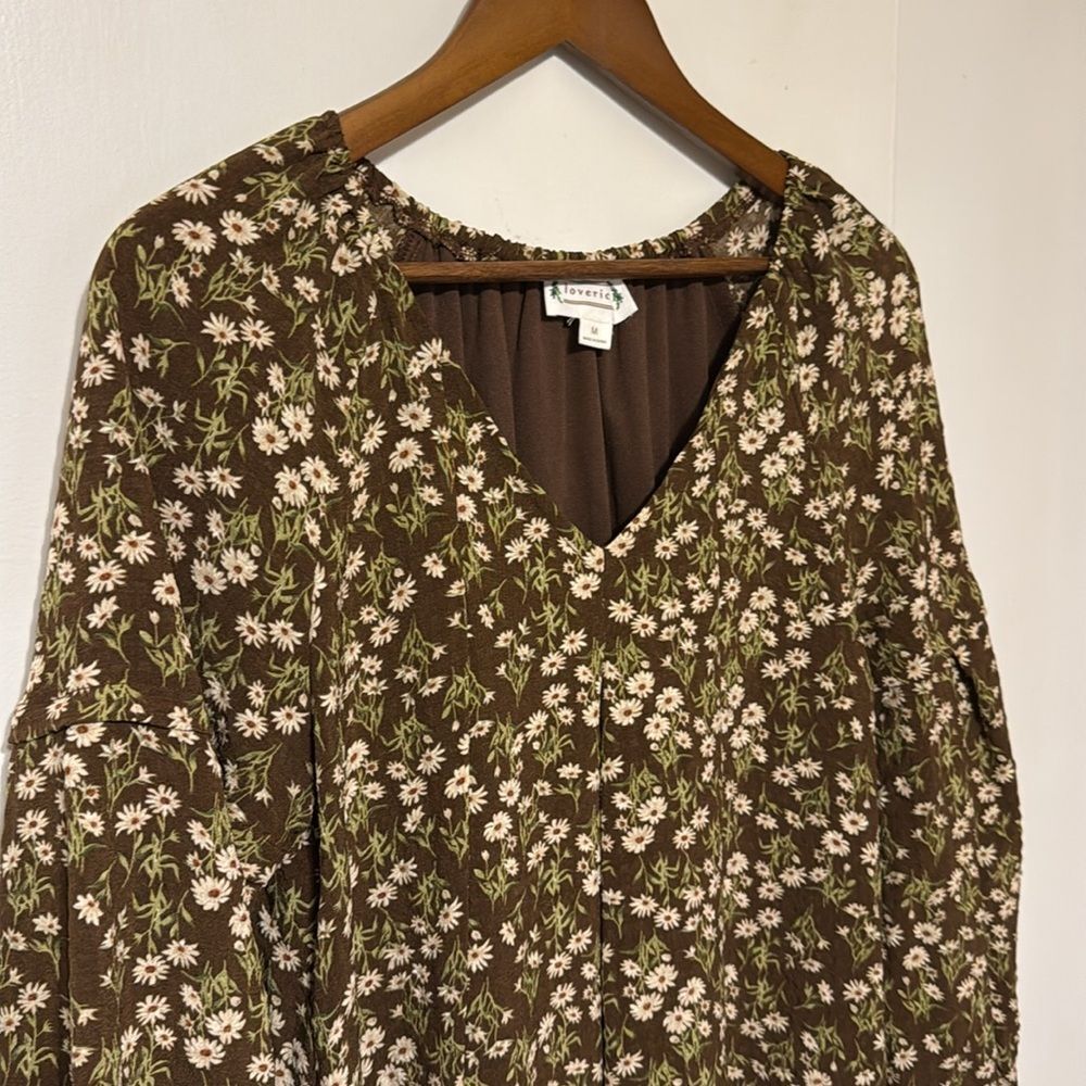 NWT Love Riche Long Sleeve V Neck Floral Dress Ruffle Neutral Women's Medium - Picture 2 of 12